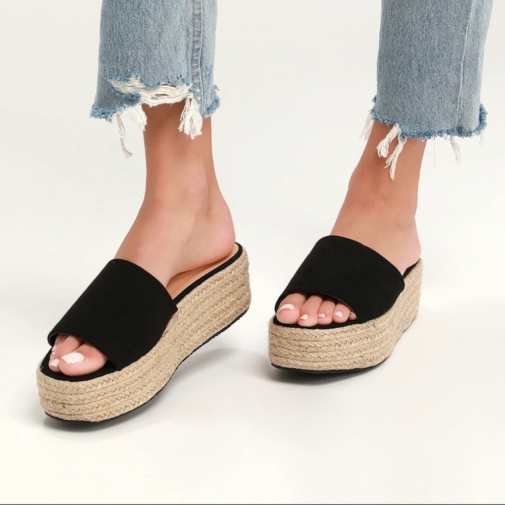 Camel toes black espadrille platform sandal